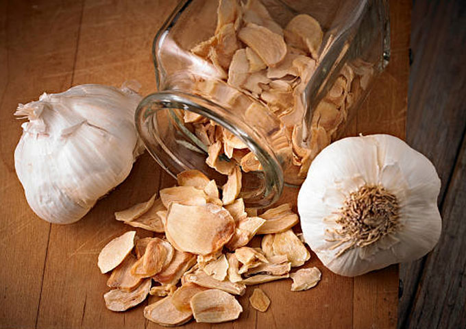 Dehydrated garlic